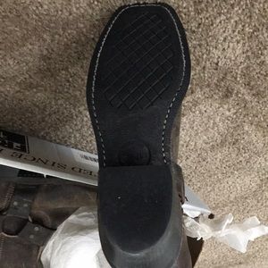 Frye Harness boots size 8.5 style 77324CHO